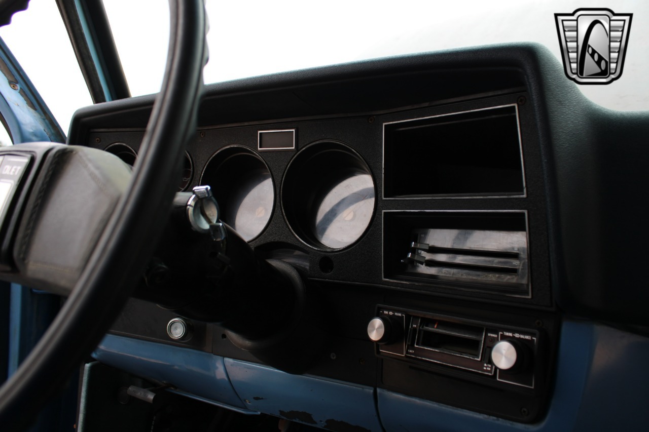 1982-k5-blazer-diesel-for-sale (45)