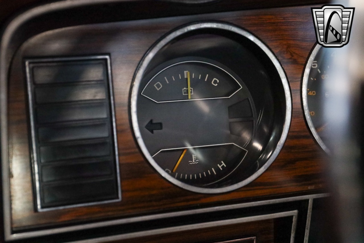 1984-dodge-w150-for-sale (39)