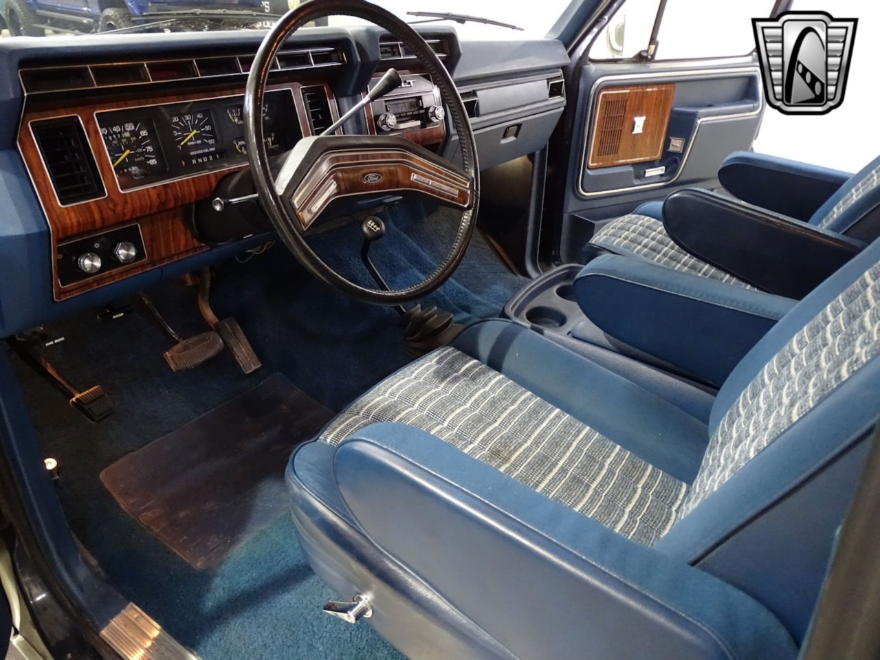 1984-ford-bronco-for-sale (37)