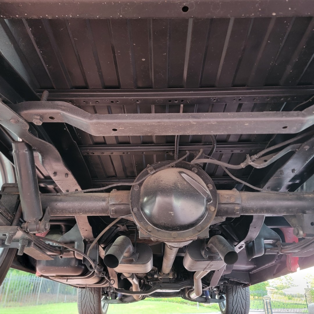 1985-chevy-c10-silverado-for-sale (33)
