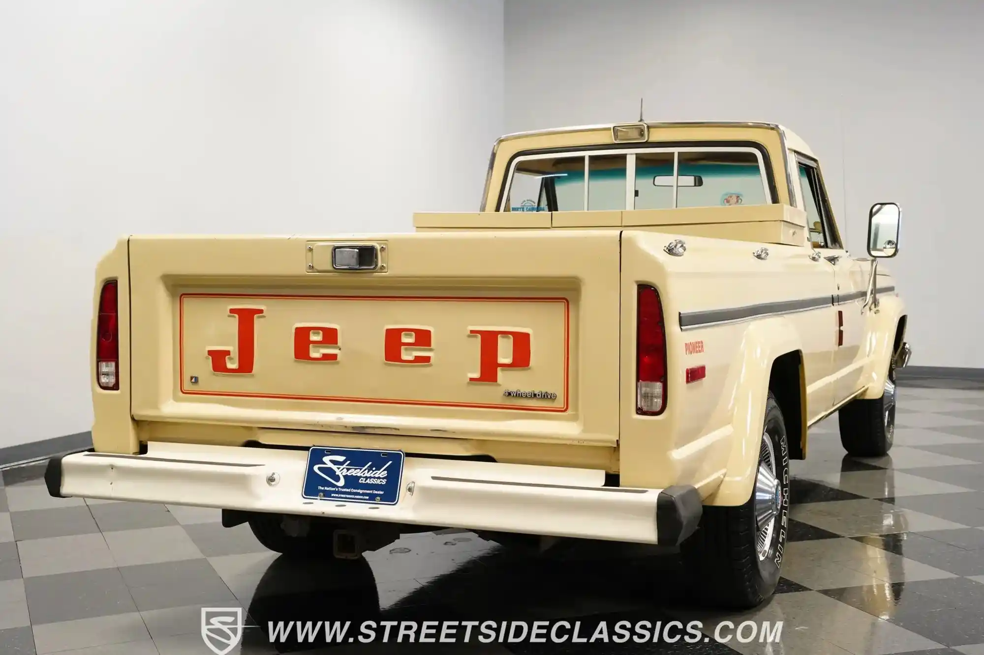 1985-jeep-j10-pioneer-for-sale-charlotte-nc-10