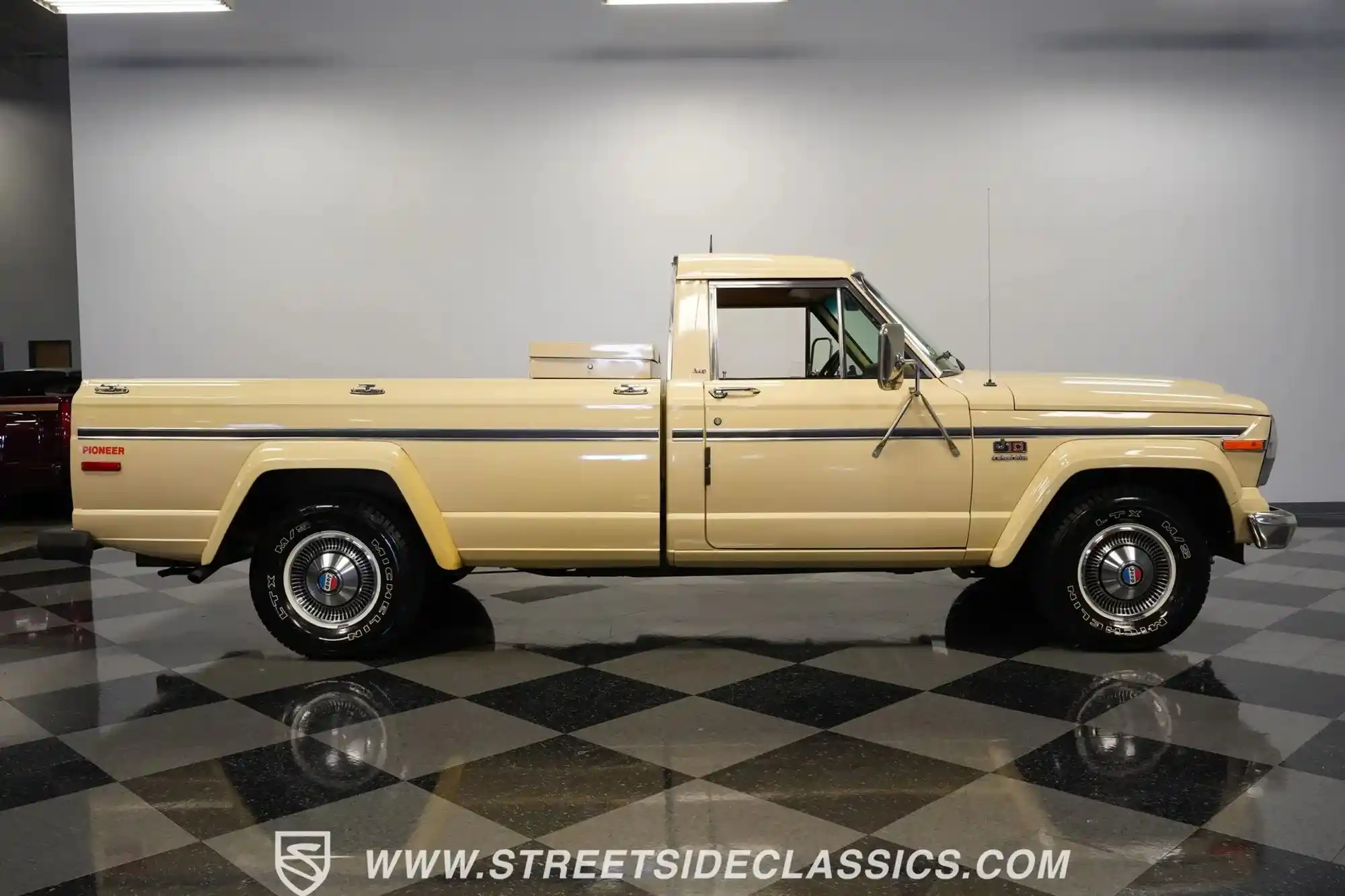 1985-jeep-j10-pioneer-for-sale-charlotte-nc-13