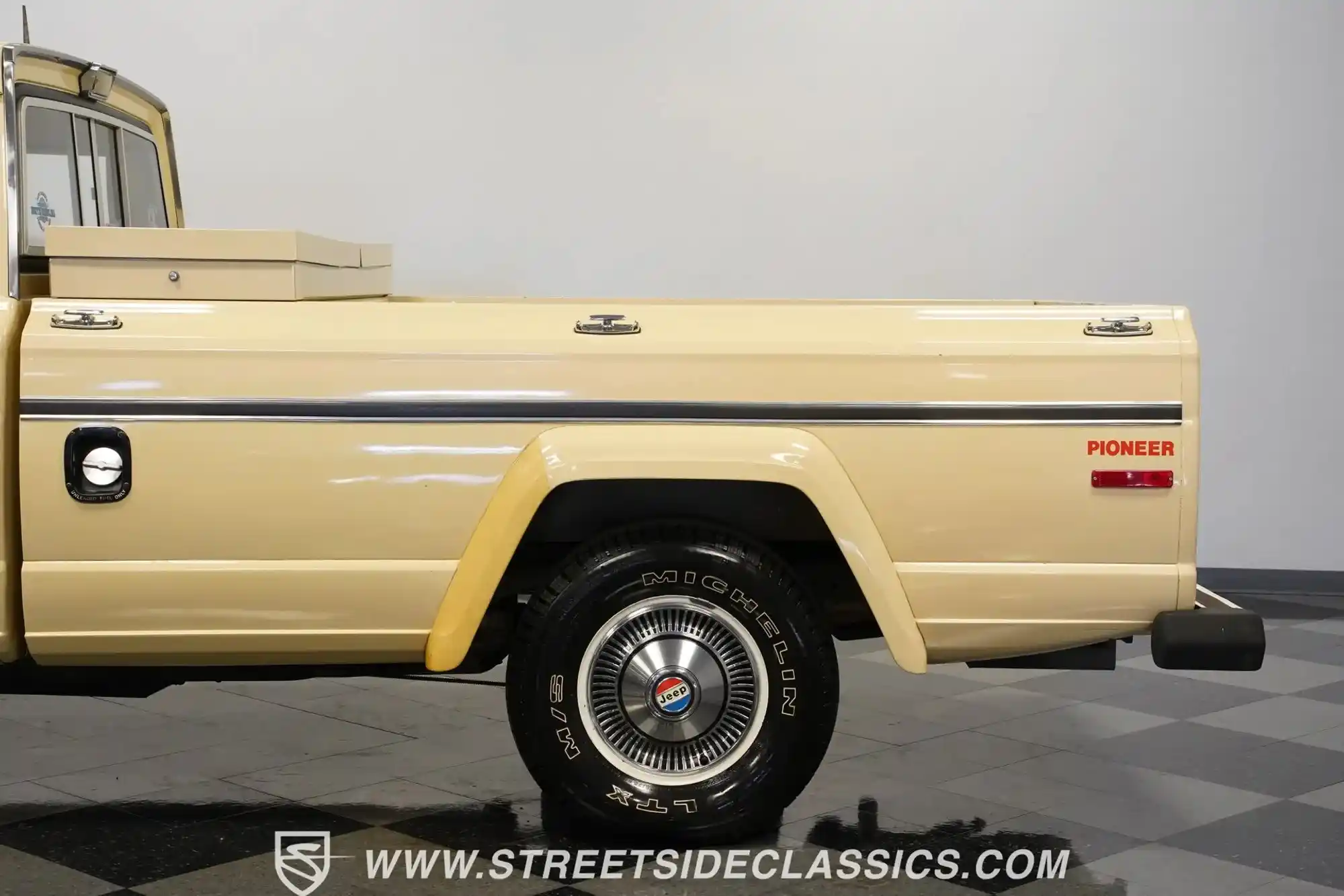 1985-jeep-j10-pioneer-for-sale-charlotte-nc-21