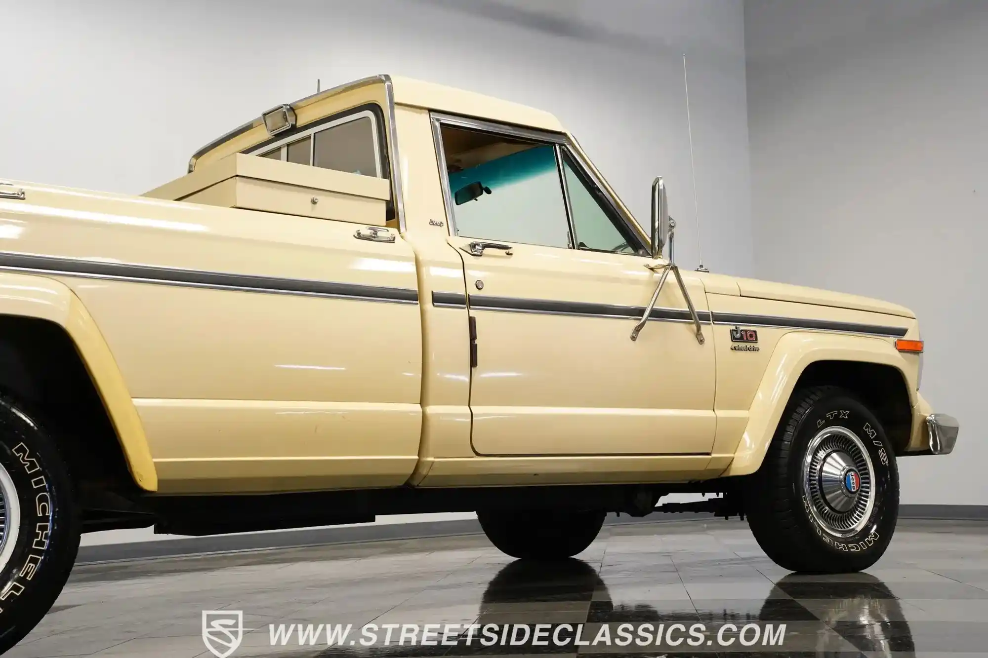 1985-jeep-j10-pioneer-for-sale-charlotte-nc-24