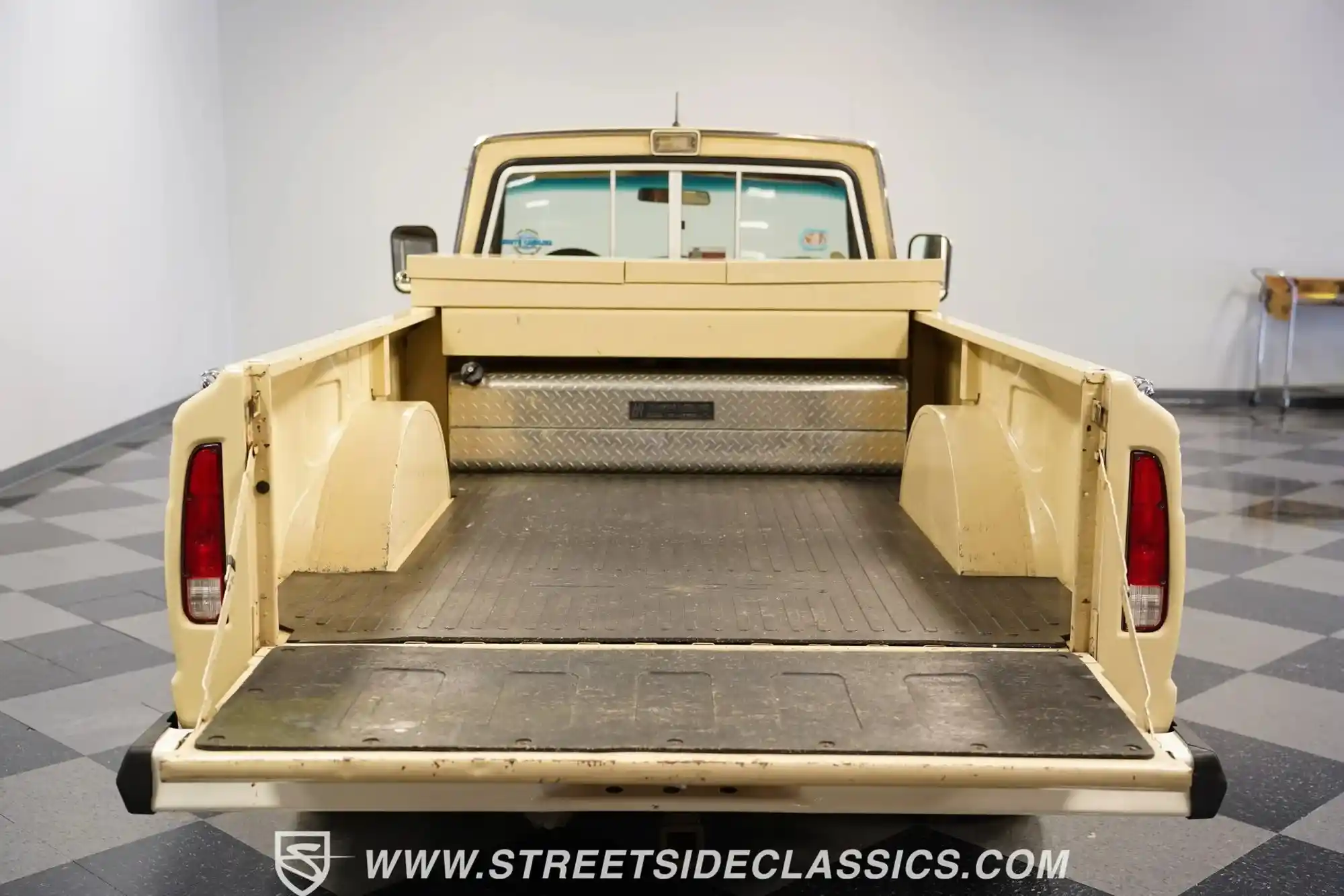 1985-jeep-j10-pioneer-for-sale-charlotte-nc-30