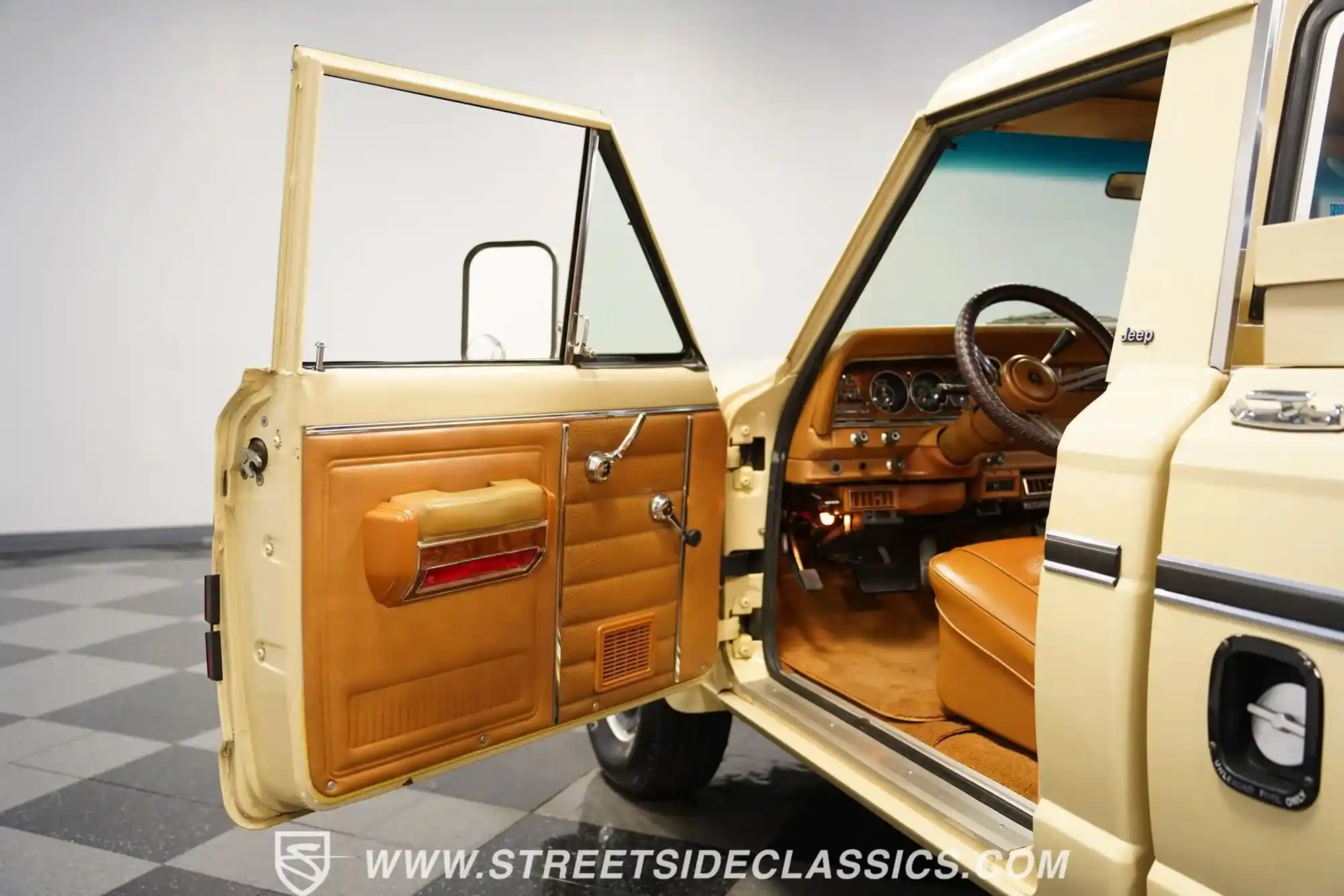 1985-jeep-j10-pioneer-for-sale-charlotte-nc-44
