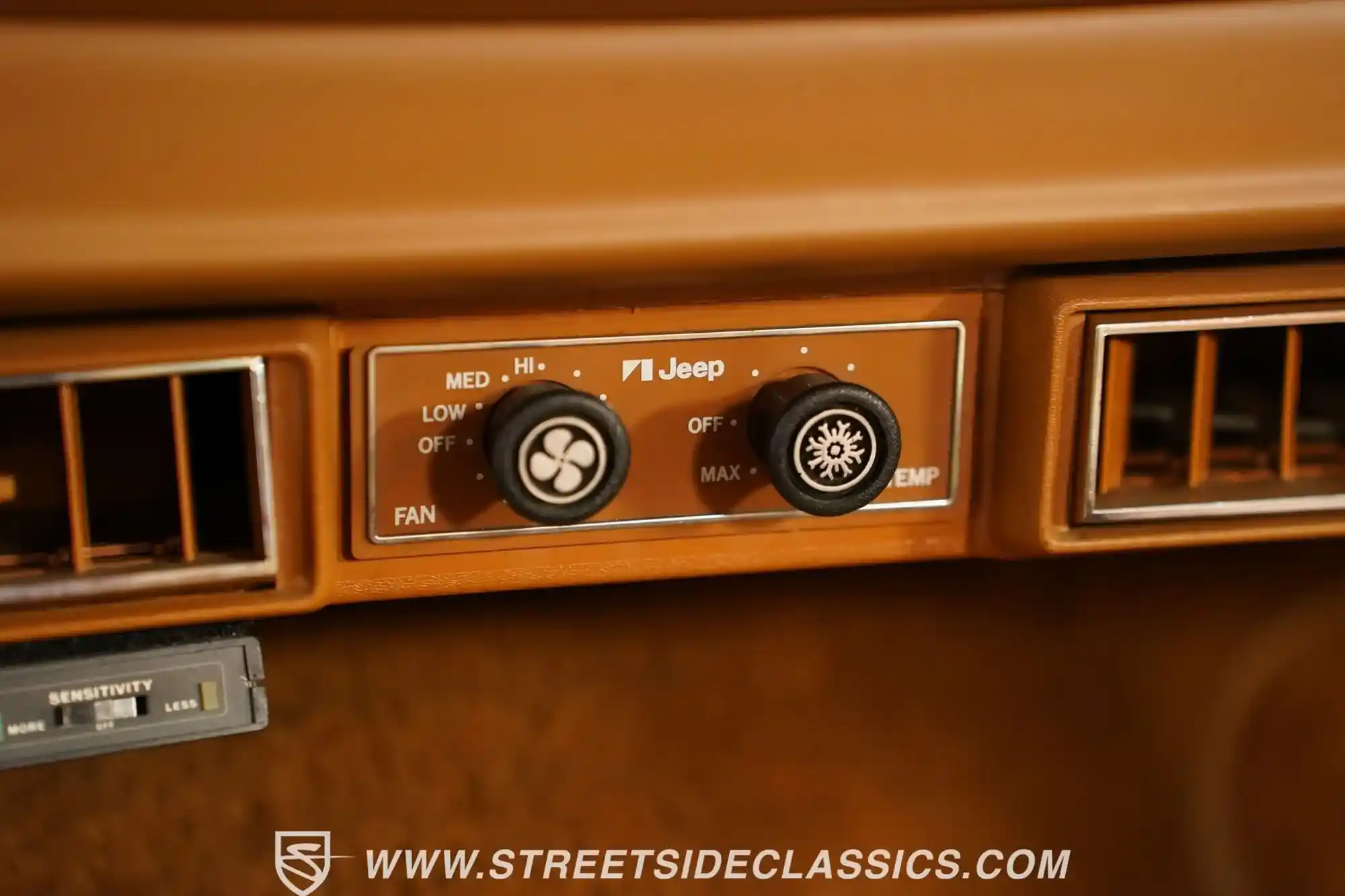 1985-jeep-j10-pioneer-for-sale-charlotte-nc-52