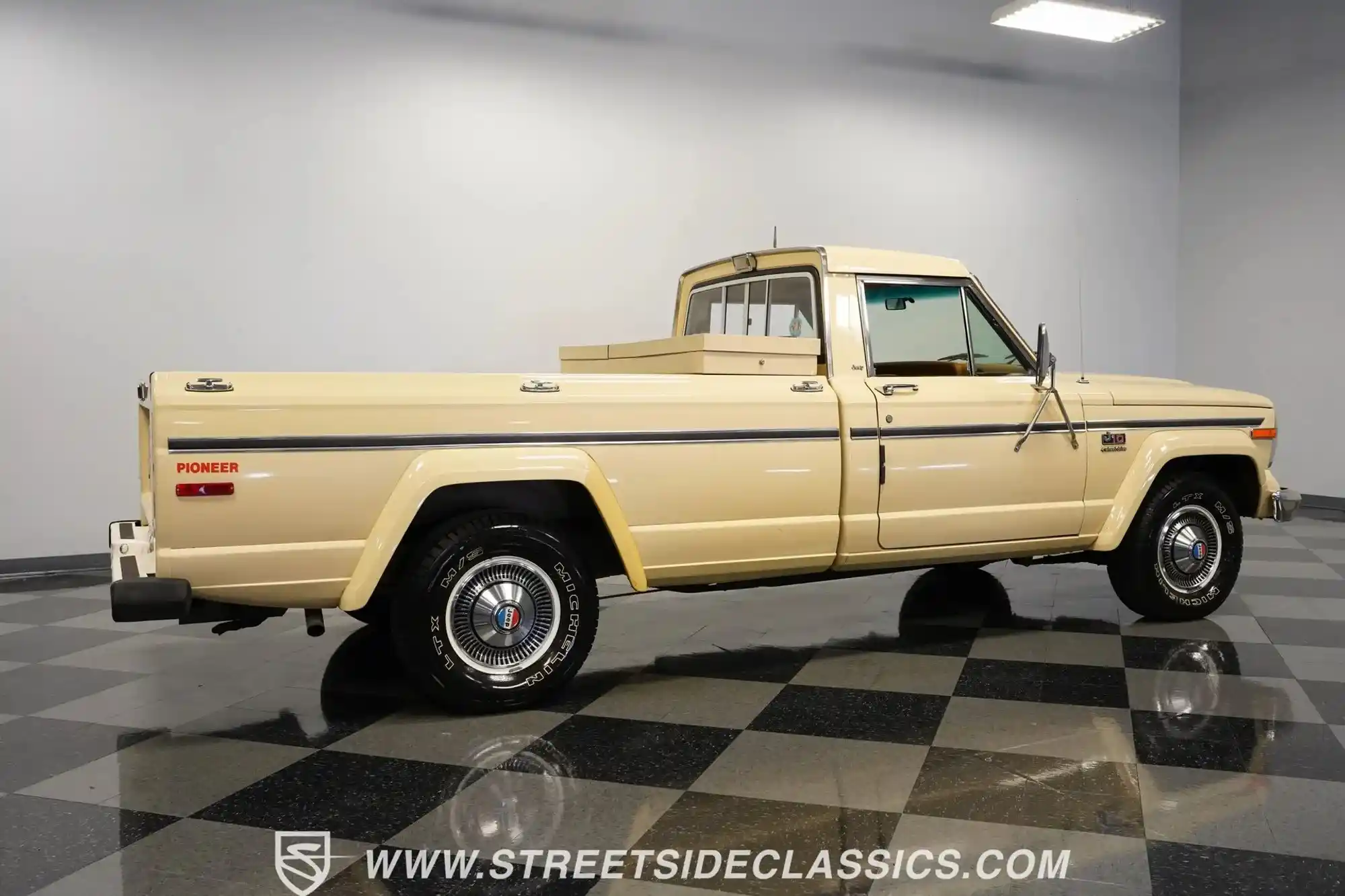 1985-jeep-j10-pioneer-for-sale-charlotte-nc-8