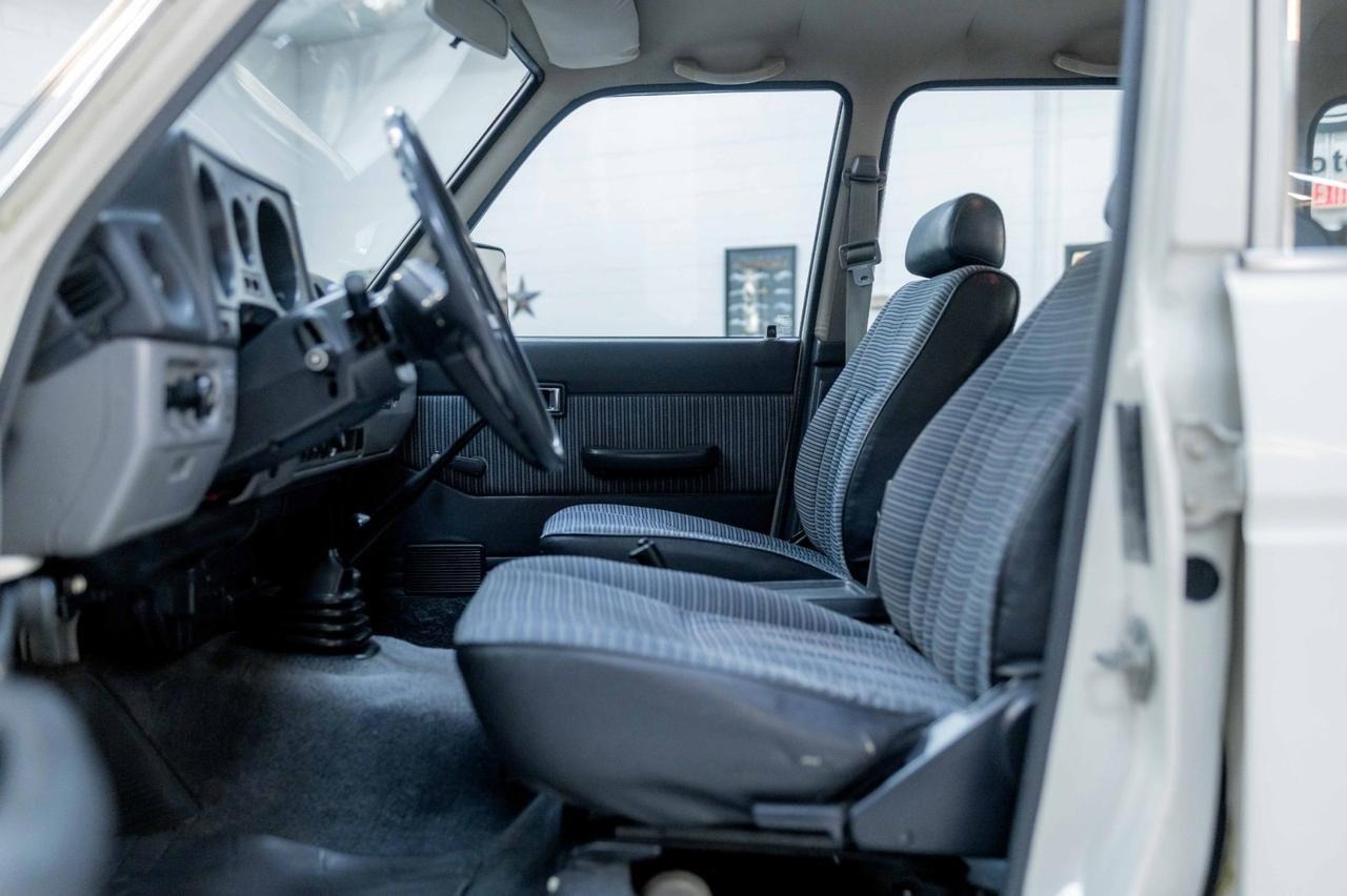1985-toyota-land-cruiser-for-sale (31)