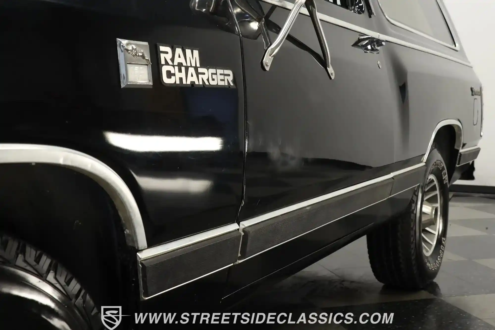 1986-dodge-ramcharger-prospector-for-sale-tampa-fl-17