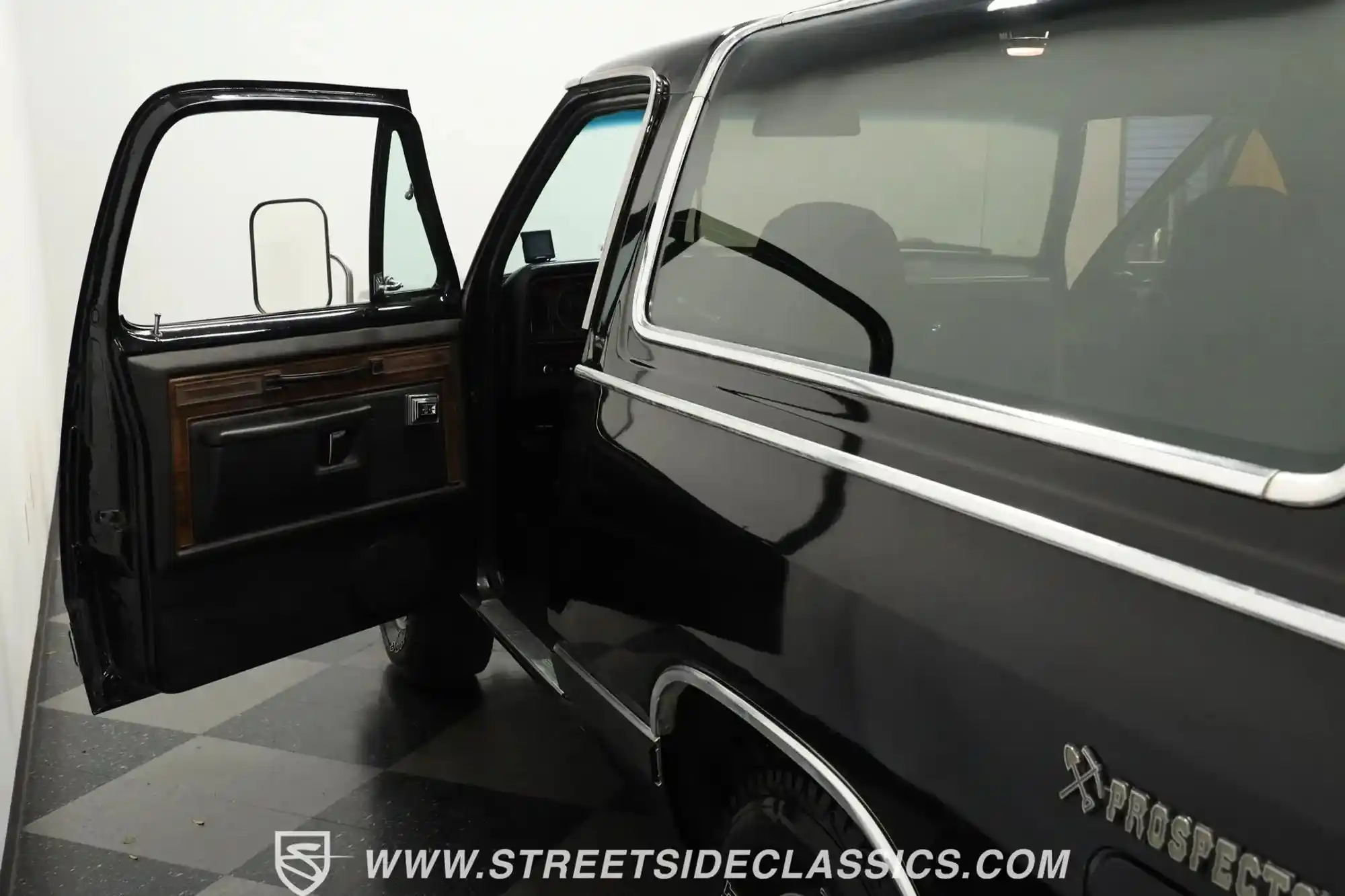 1986-dodge-ramcharger-prospector-for-sale-tampa-fl-39