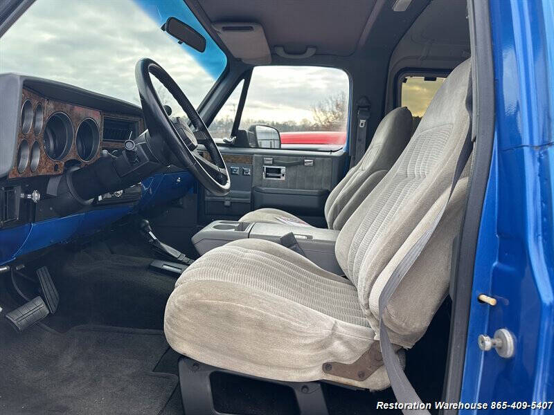 1987-chevrolet-k5-blazer-for-sale-oak-ridge-08