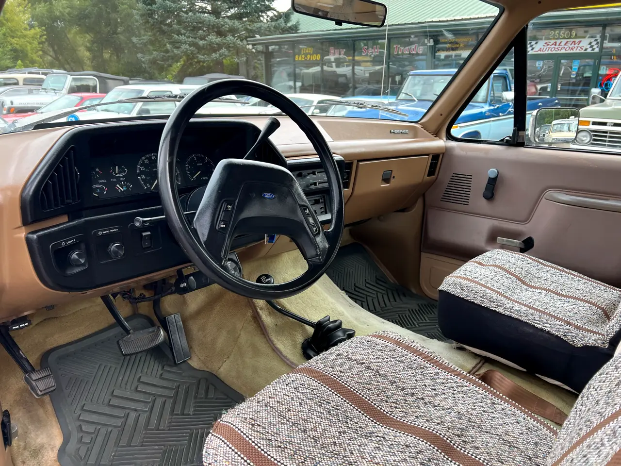 1987-ford-f350-crew-cab-4x4-centurion-for-sale-010