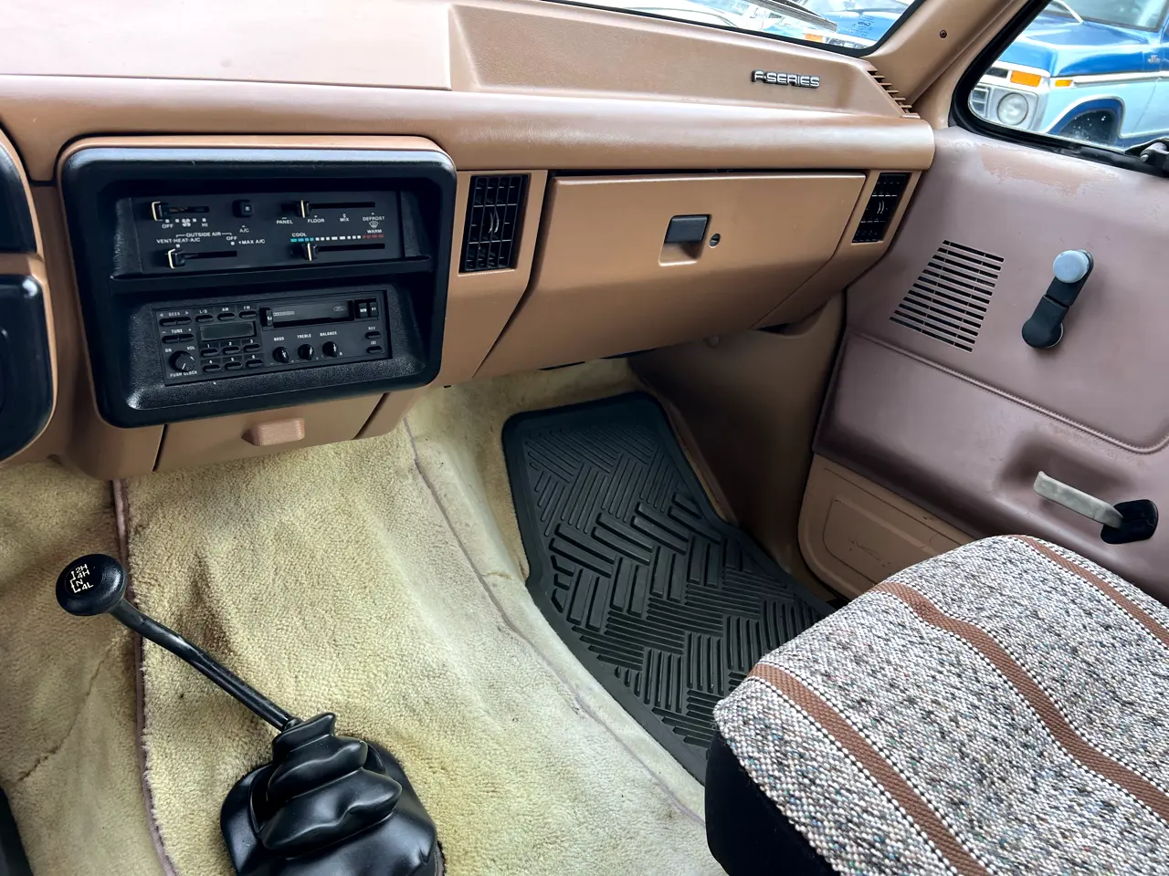 1987-ford-f350-crew-cab-4x4-centurion-for-sale-012