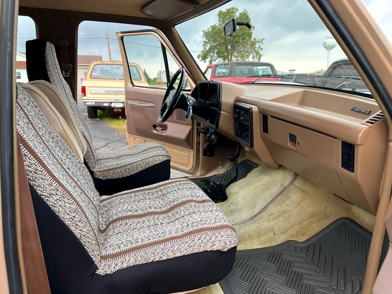 1987-ford-f350-crew-cab-4x4-centurion-for-sale-018