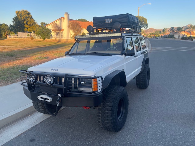 1987-jeep-cherokee-xj-for-sale-01