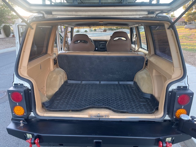 1987-jeep-cherokee-xj-for-sale-09