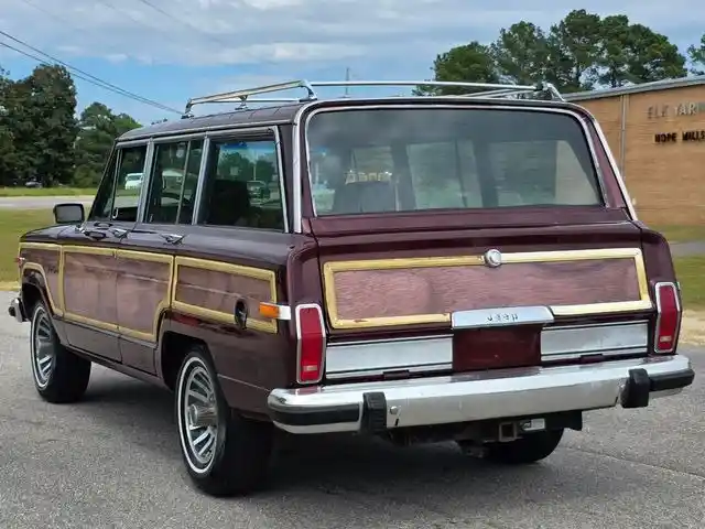 1987-jeep-grand-wagoneer-for-sale-hope-mills-nc-10