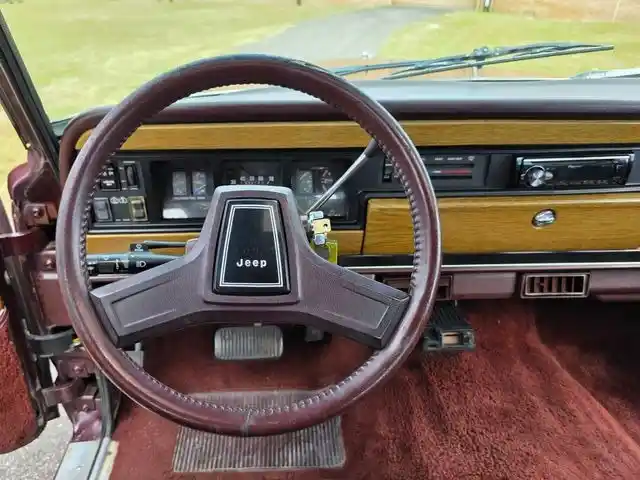 1987-jeep-grand-wagoneer-for-sale-hope-mills-nc-17