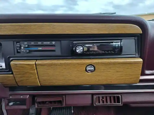 1987-jeep-grand-wagoneer-for-sale-hope-mills-nc-20