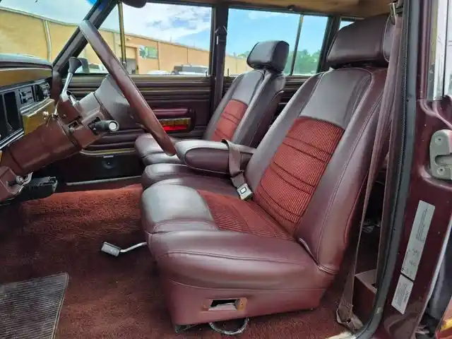 1987-jeep-grand-wagoneer-for-sale-hope-mills-nc-25