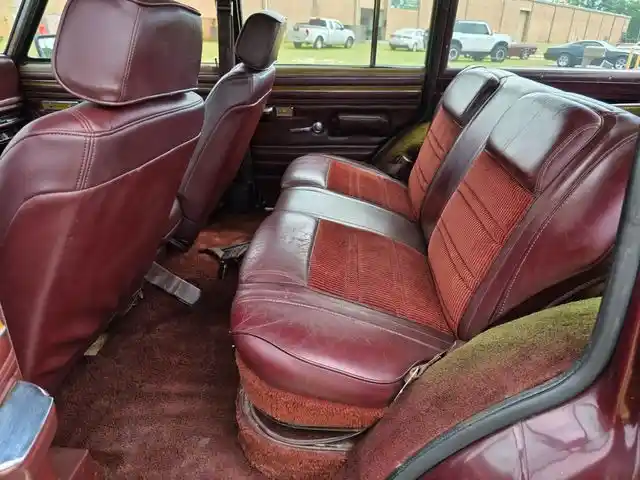 1987-jeep-grand-wagoneer-for-sale-hope-mills-nc-26