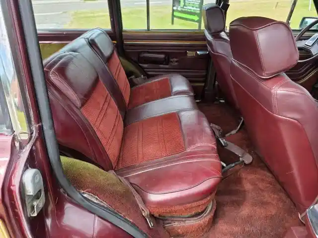 1987-jeep-grand-wagoneer-for-sale-hope-mills-nc-27
