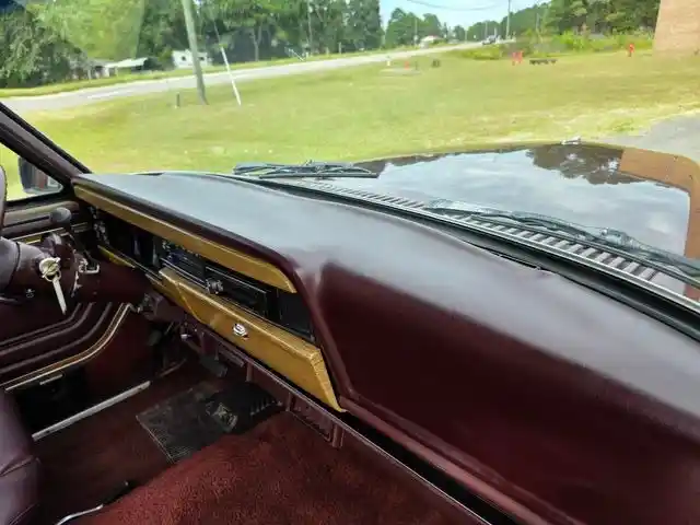 1987-jeep-grand-wagoneer-for-sale-hope-mills-nc-32