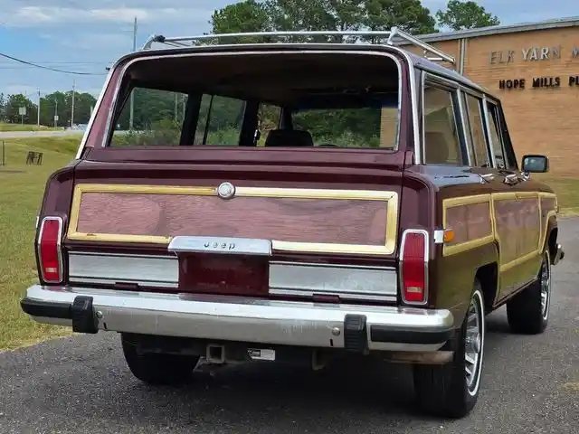 1987-jeep-grand-wagoneer-for-sale-hope-mills-nc-8