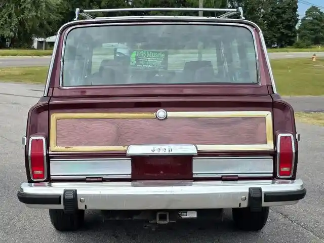 1987-jeep-grand-wagoneer-for-sale-hope-mills-nc-9