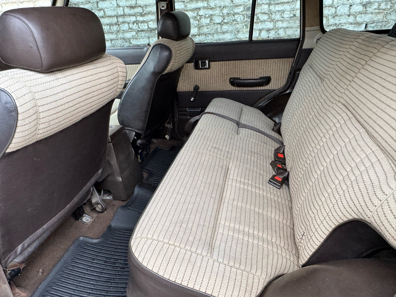 1987-toyota-land-cruiser-4x4-for-sale (46)