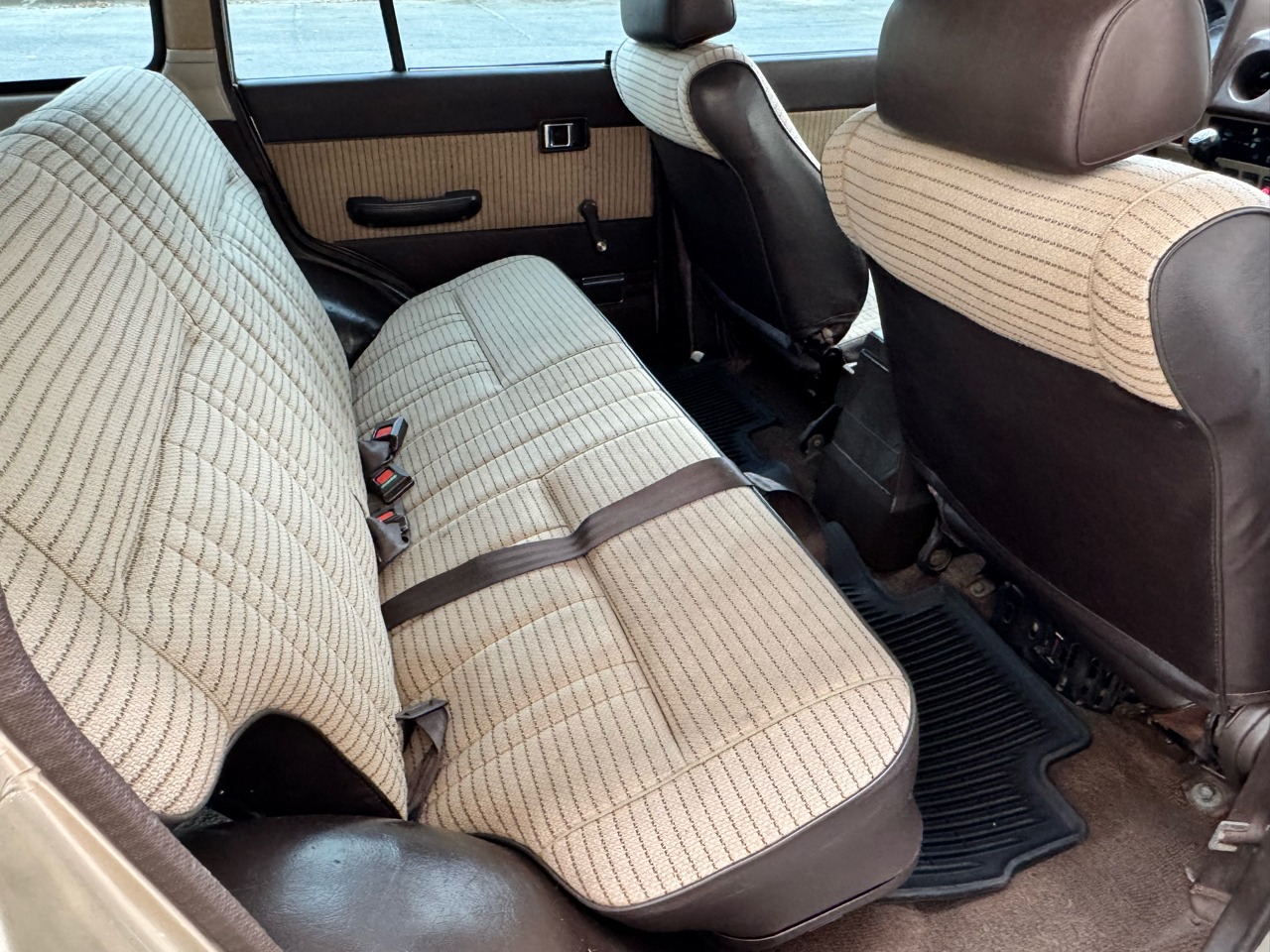 1987-toyota-land-cruiser-4x4-for-sale (47)