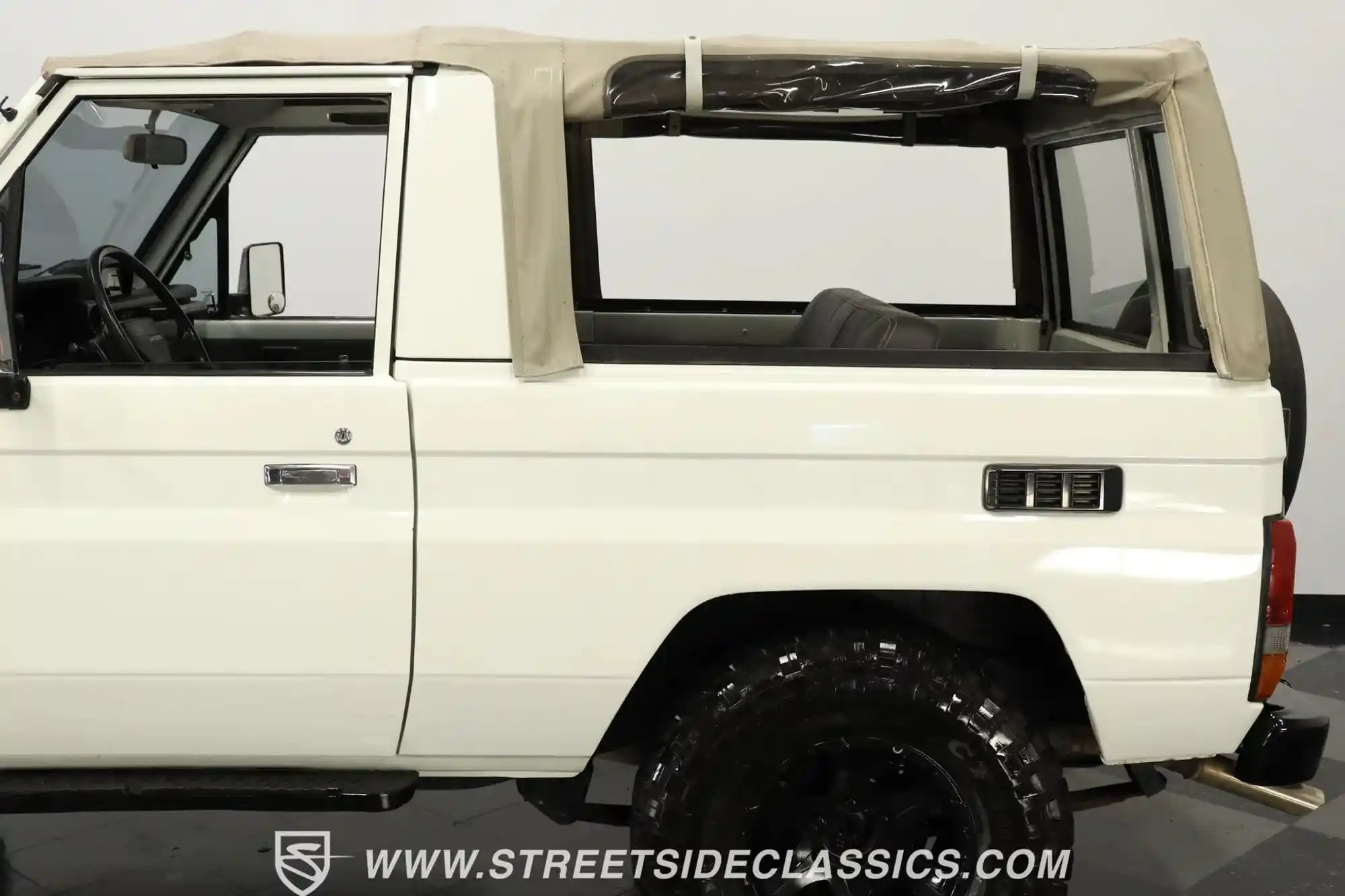 1987-toyota-land-cruiser-fj73-for-sale-streetside-classics-tampa-fl-16