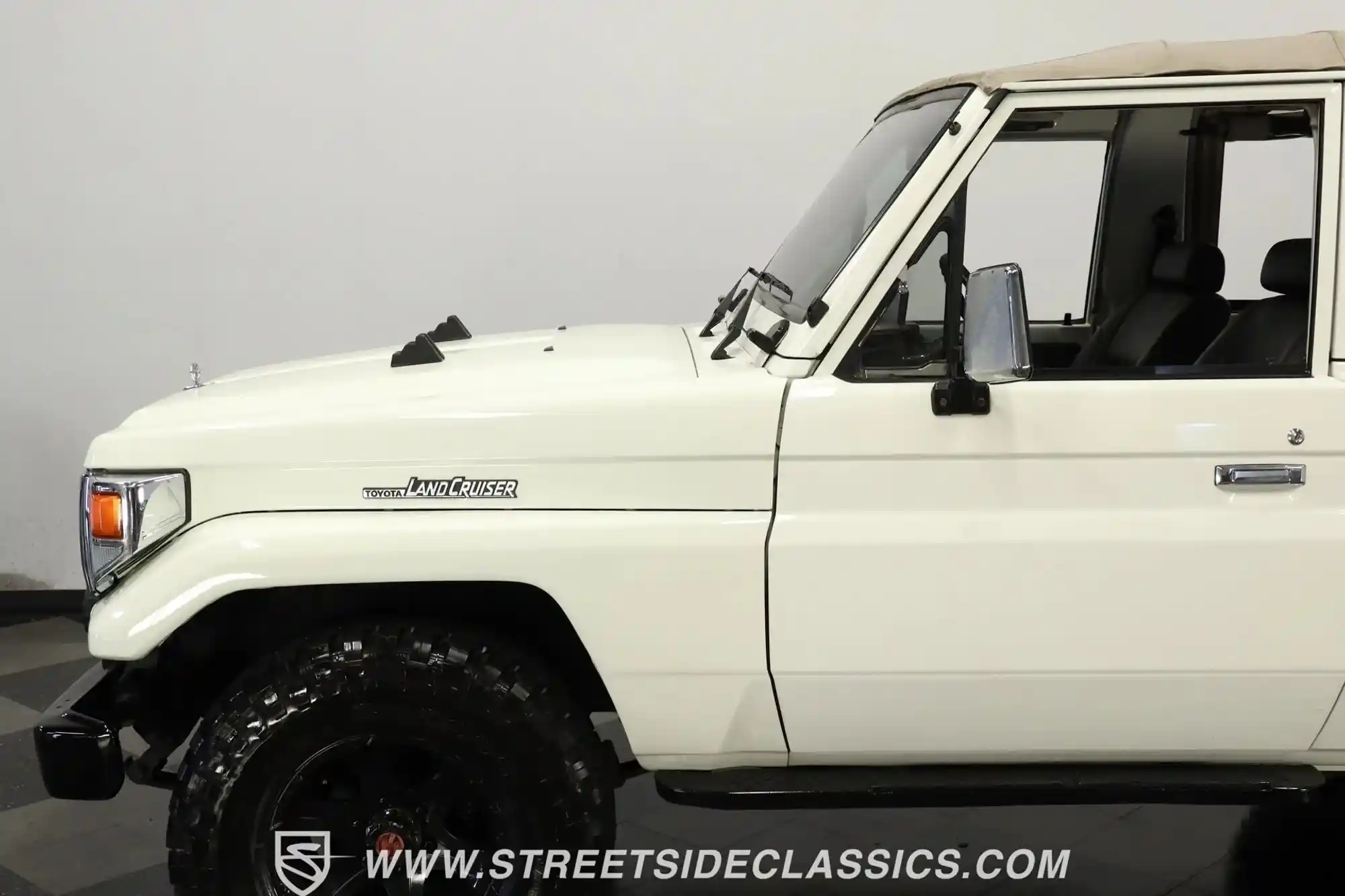 1987-toyota-land-cruiser-fj73-for-sale-streetside-classics-tampa-fl-17