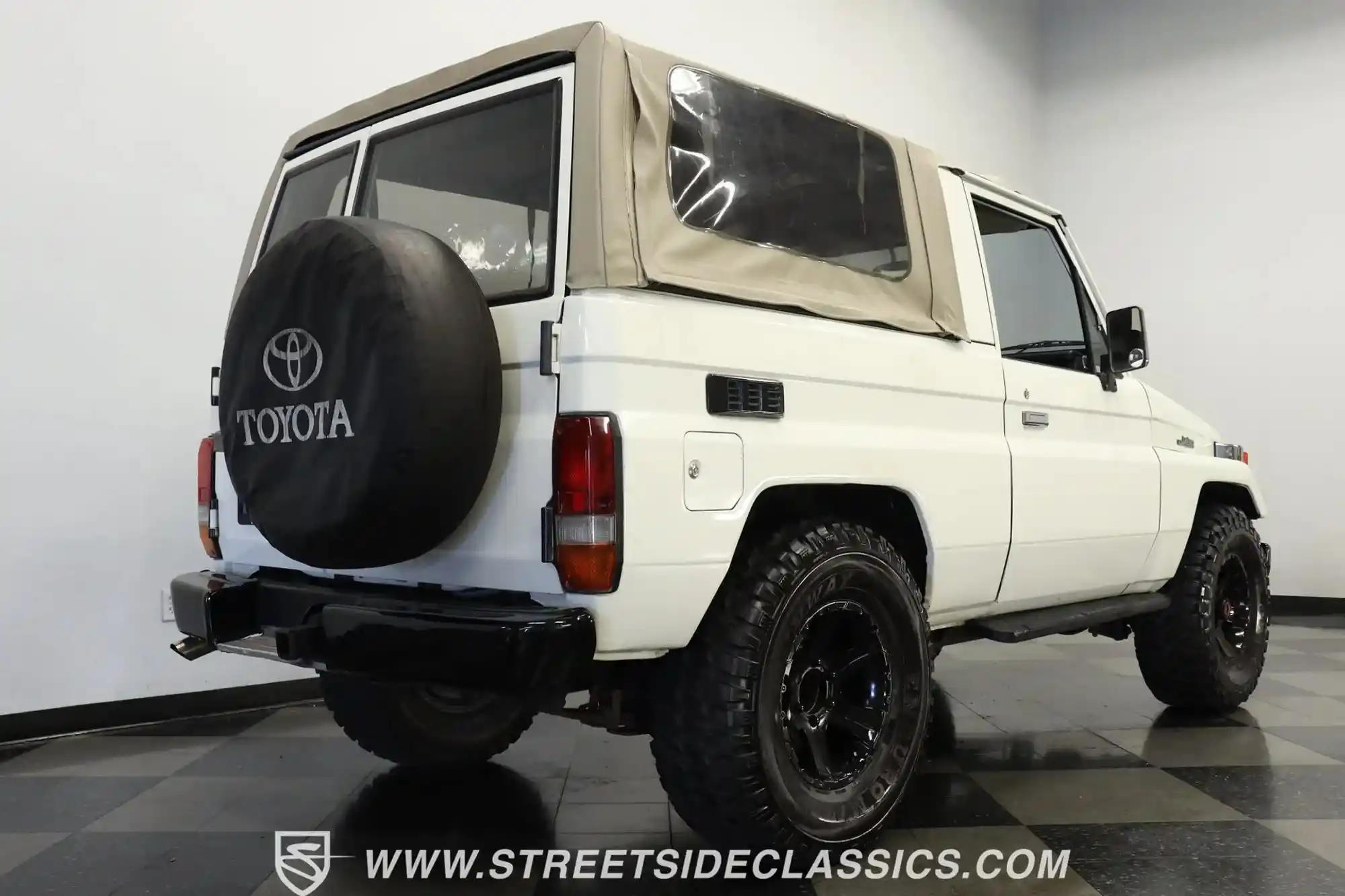 1987-toyota-land-cruiser-fj73-for-sale-streetside-classics-tampa-fl-27