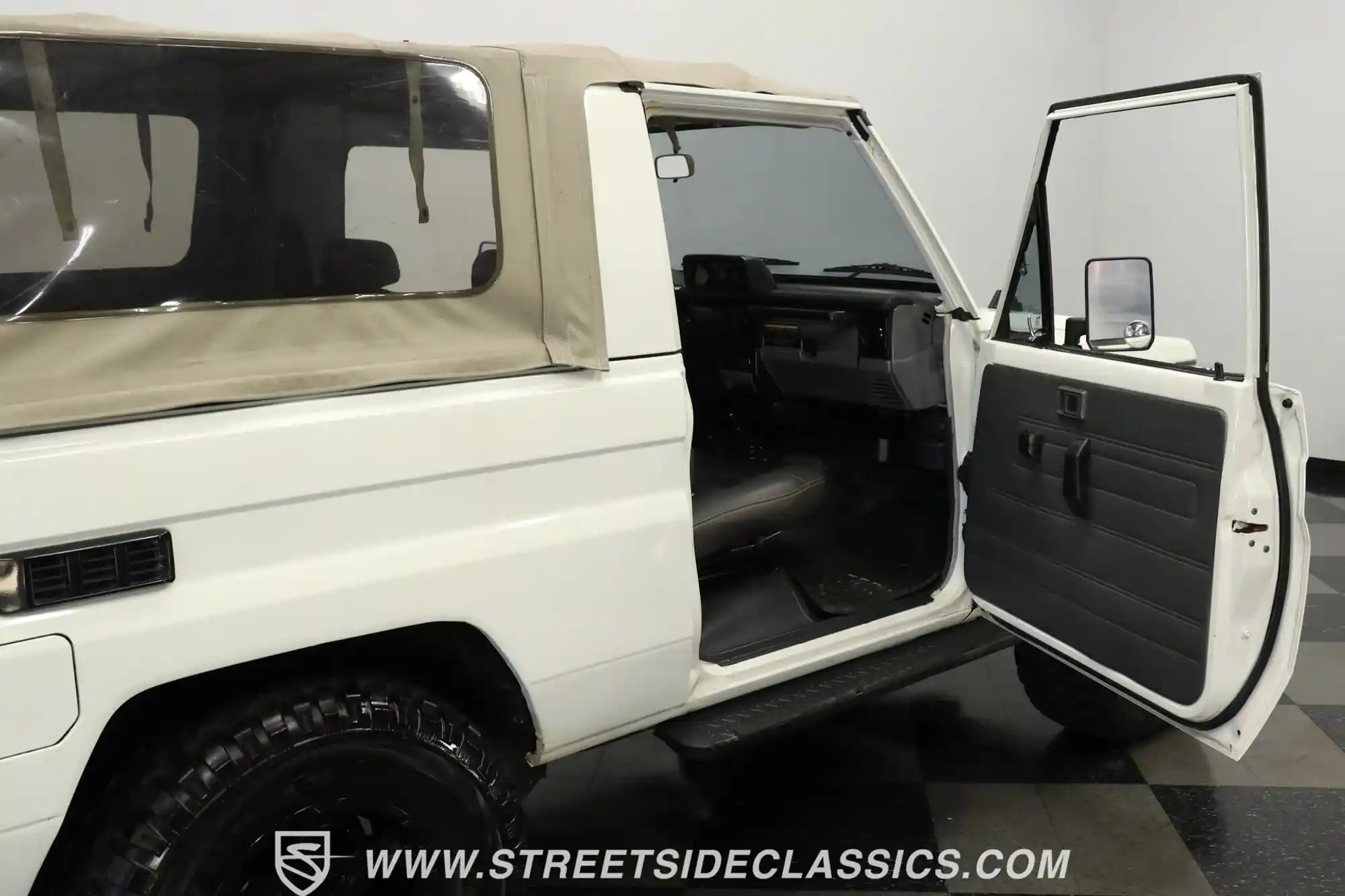 1987-toyota-land-cruiser-fj73-for-sale-streetside-classics-tampa-fl-28