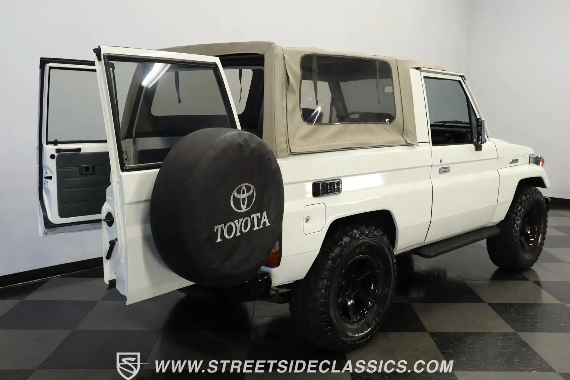1987-toyota-land-cruiser-fj73-for-sale-streetside-classics-tampa-fl-29