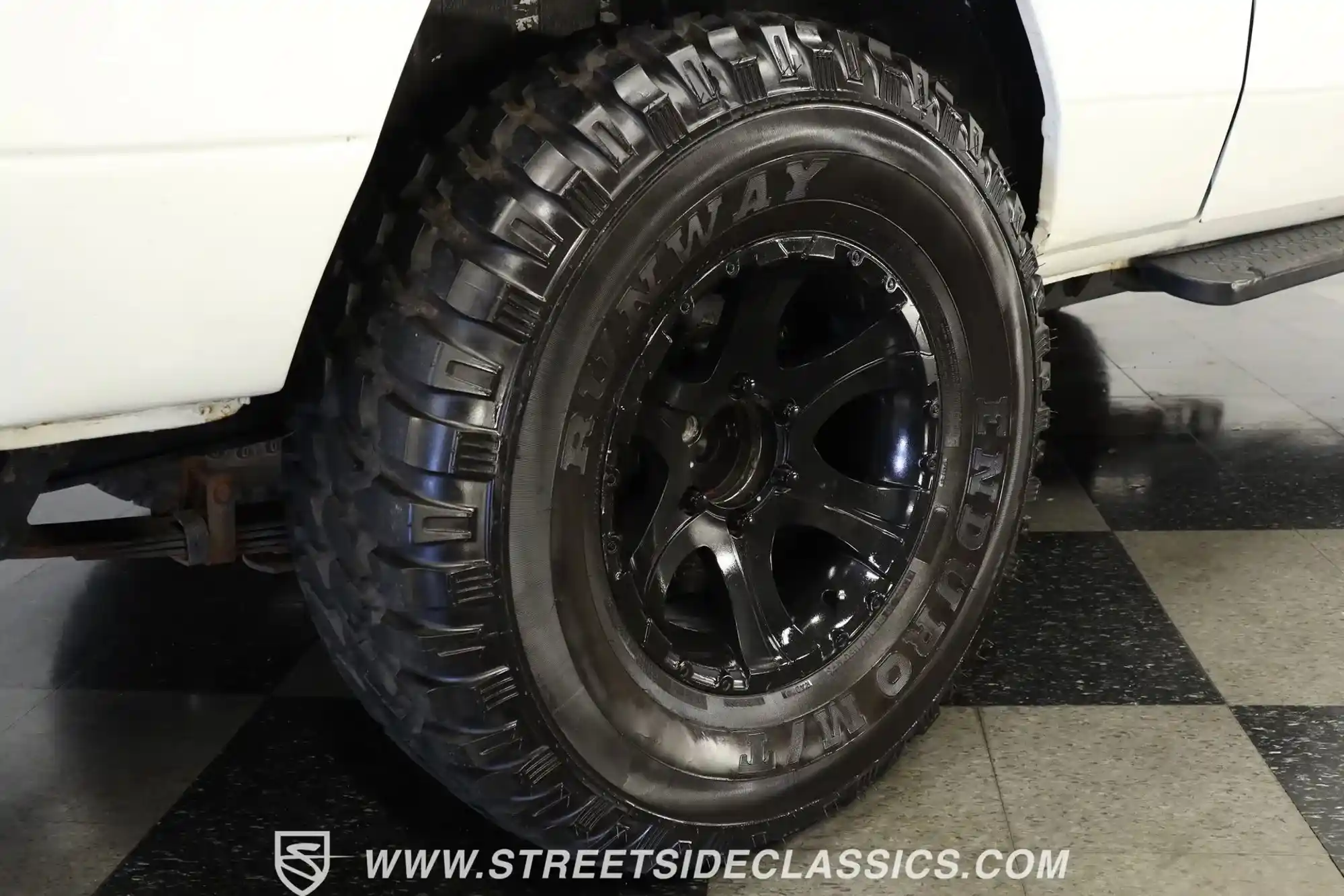 1987-toyota-land-cruiser-fj73-for-sale-streetside-classics-tampa-fl-30