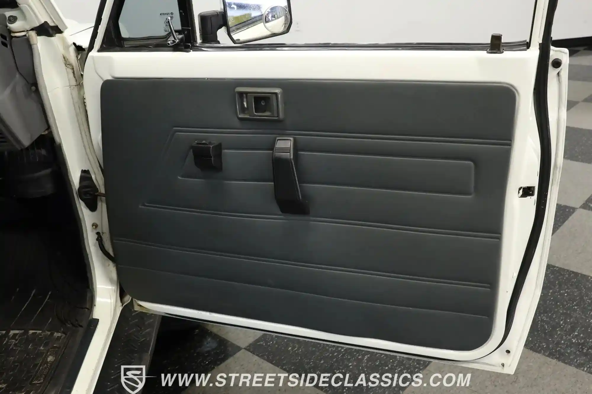 1987-toyota-land-cruiser-fj73-for-sale-streetside-classics-tampa-fl-56