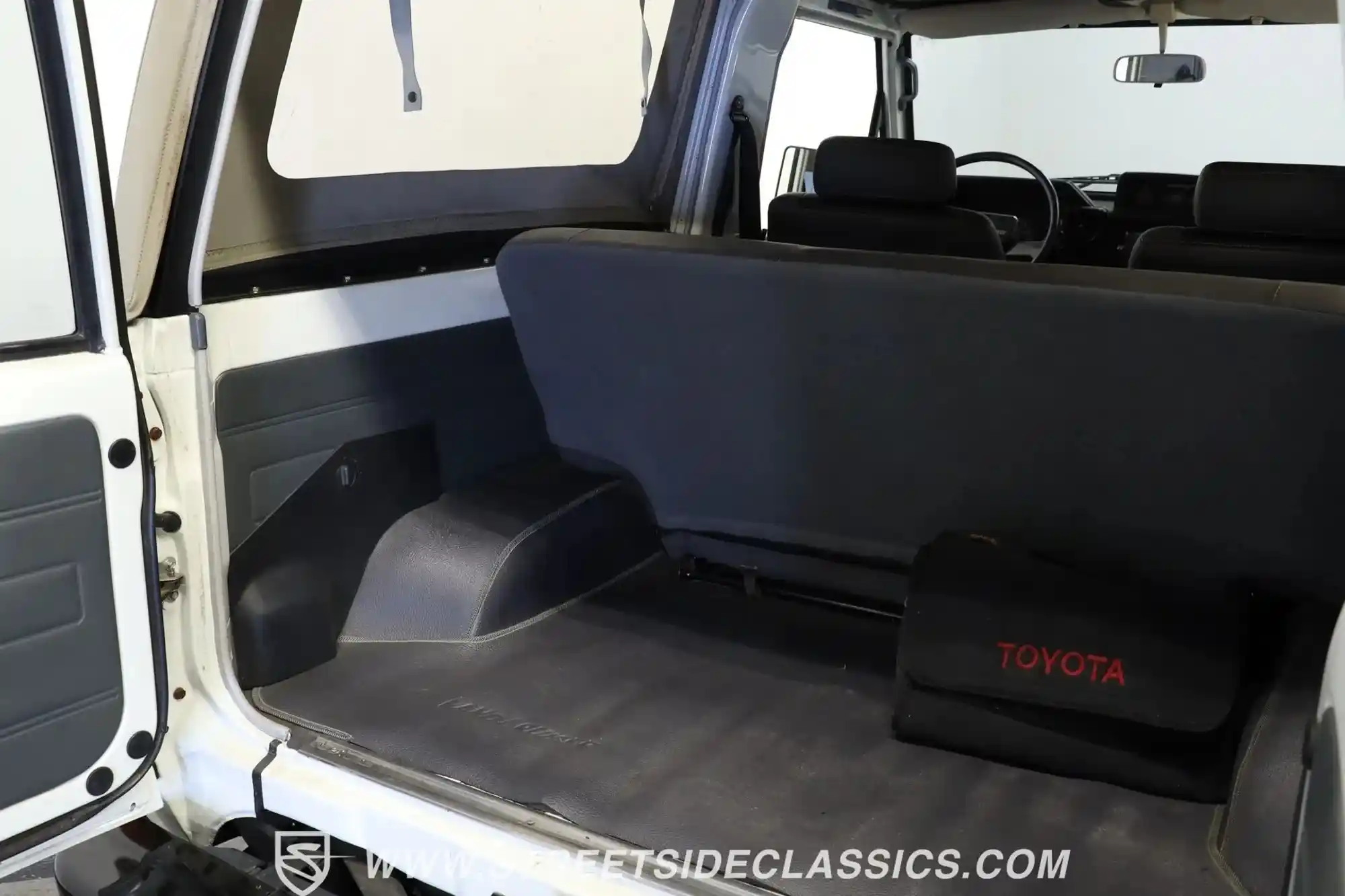1987-toyota-land-cruiser-fj73-for-sale-streetside-classics-tampa-fl-59