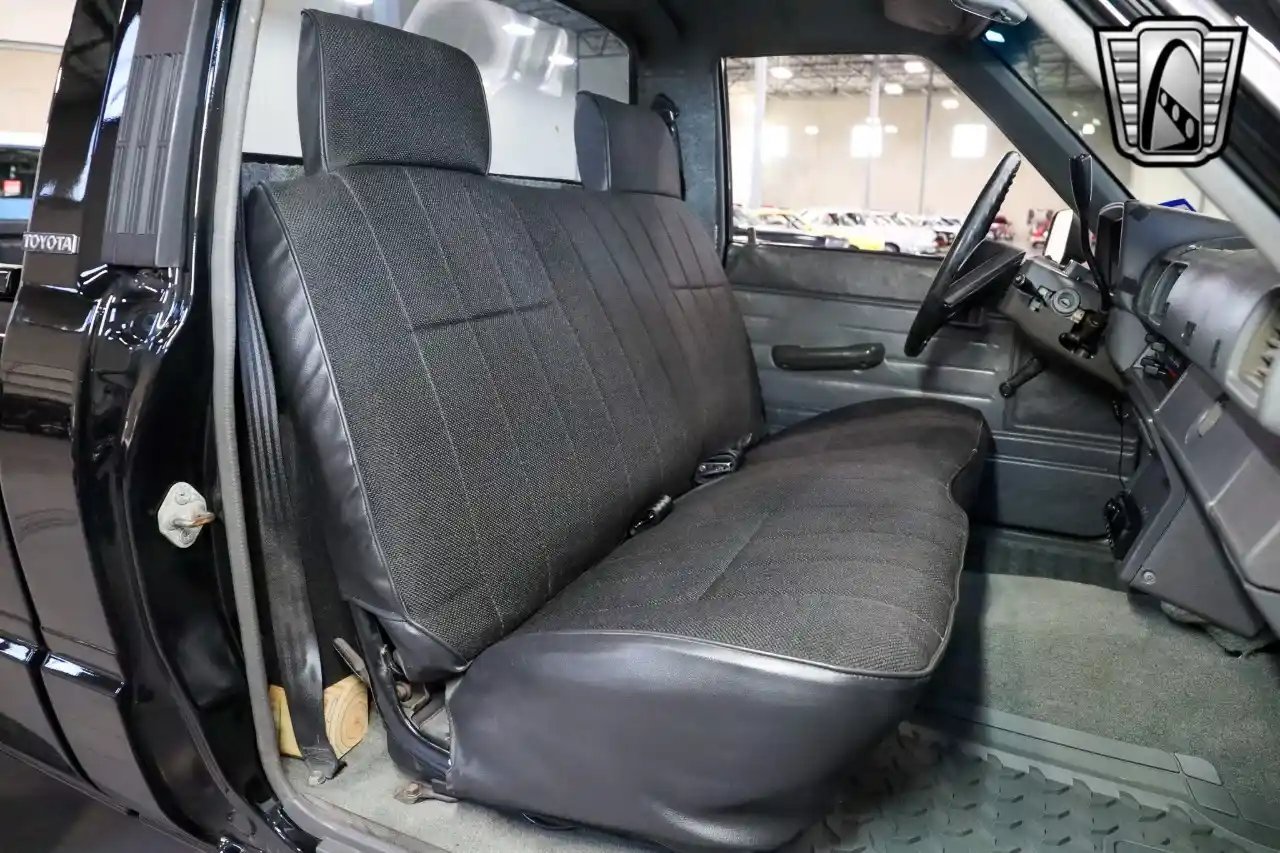 1987-toyota-pickup-rwd-for-sale-san-antonio-tx-115