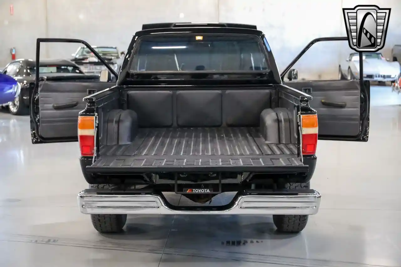 1987-toyota-pickup-rwd-for-sale-san-antonio-tx-52