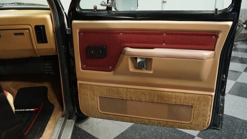 1988-dodge-ramcharger-for-sale (25)