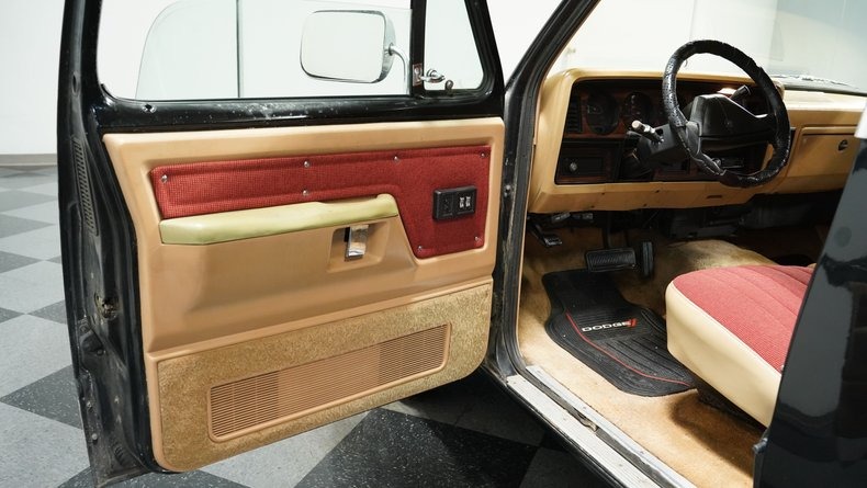 1988-dodge-ramcharger-for-sale (42)