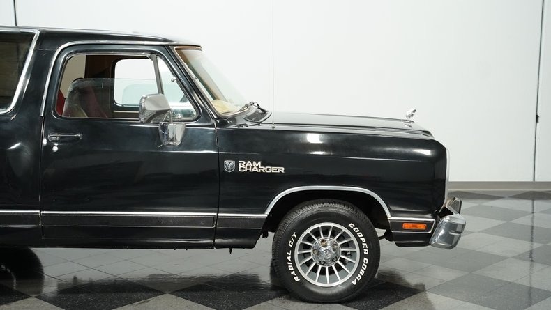 1988-dodge-ramcharger-for-sale (48)