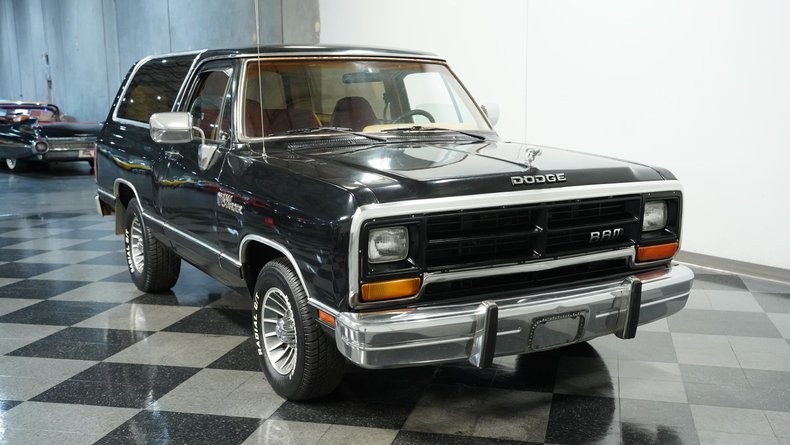 1988-dodge-ramcharger-for-sale (59)