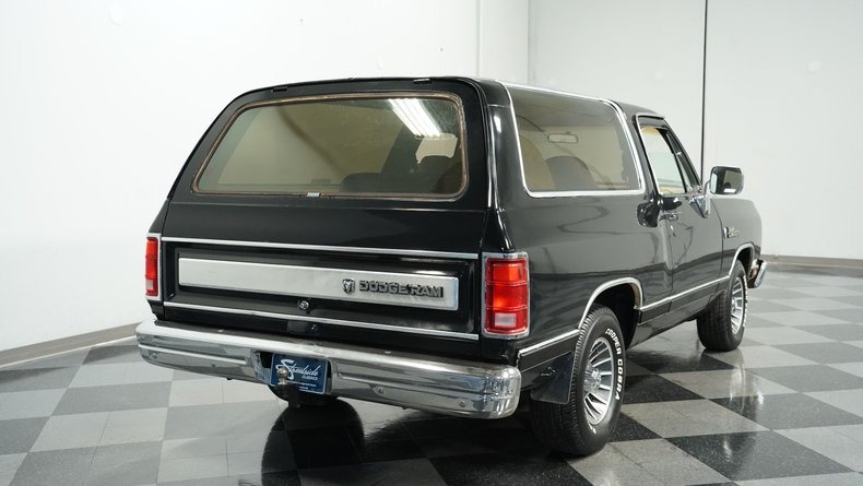 1988-dodge-ramcharger-for-sale (62)