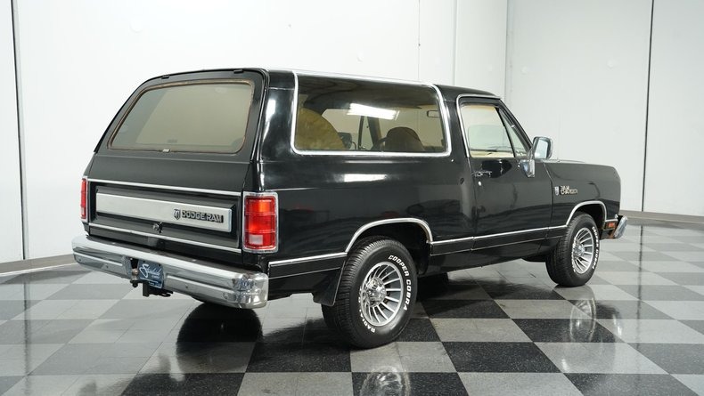 1988-dodge-ramcharger-for-sale (63)