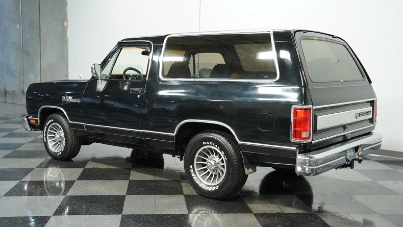 1988-dodge-ramcharger-for-sale (66)