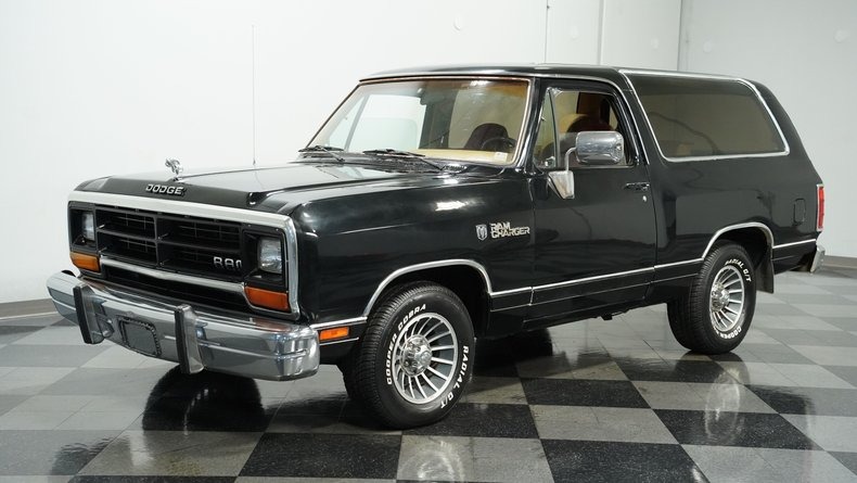 1988-dodge-ramcharger-for-sale (67)